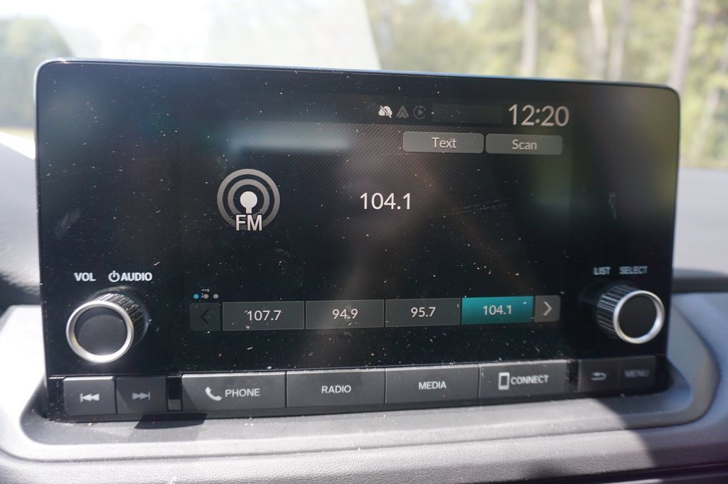 Used 2024 Honda Accord EX image 10