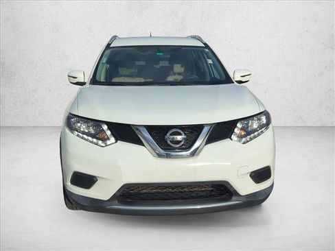 Used 2016 Nissan Rogue SV FWD image 2