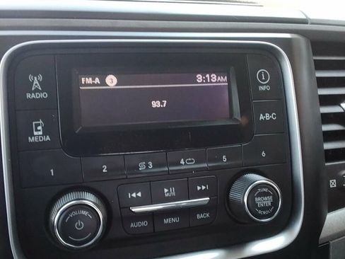 Used 2019 RAM 1500 Express image 15