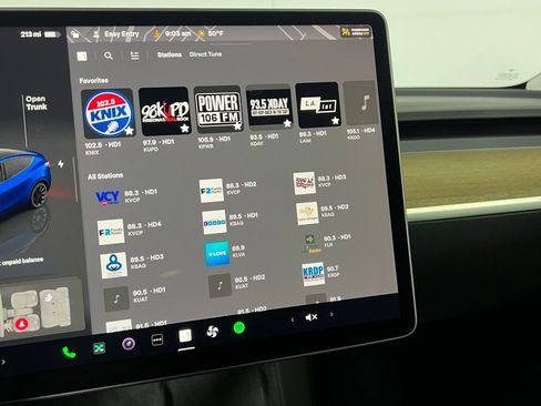 Used 2023 Tesla Model Y Long Range image 17