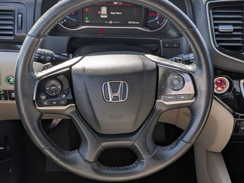 Used 2020 Honda Pilot Touring image 13