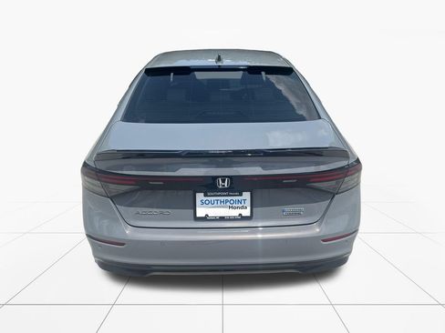 Used 2025 Honda Accord Touring image 7