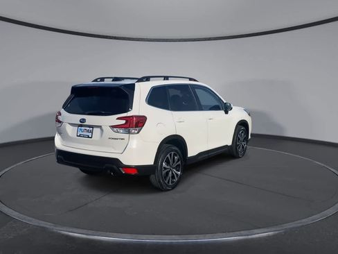 Used 2024 Subaru Forester Limited image 9