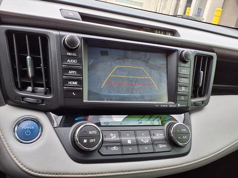 Used 2017 Toyota RAV4 Limited image 25