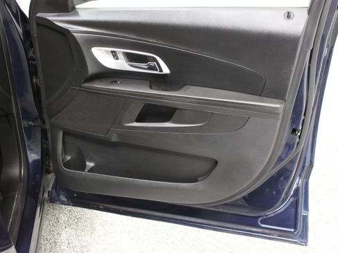 Used 2017 Chevrolet Equinox LT w/ Convenience Package FWD image 35
