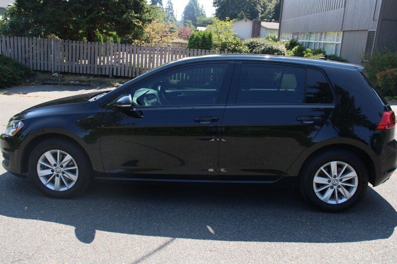 Used 2016 Volkswagen Golf S FWD image 13