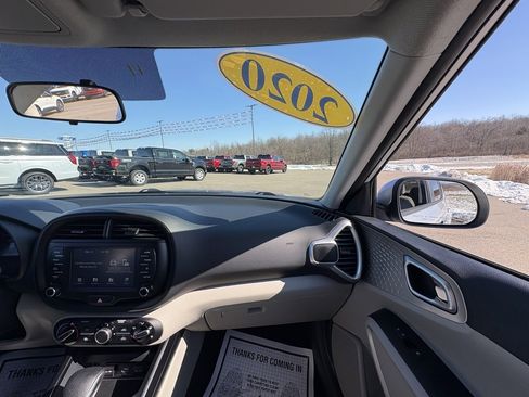 Used 2020 Kia Soul LX image 22