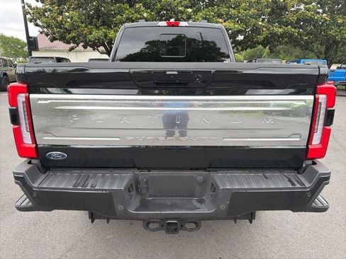 Used 2026 Ford F250 Platinum w/ Platinum Plus Package AWD/4WD image 4