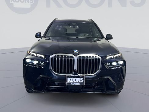 Used 2024 BMW X7 xDrive40i w/ M Sport Package AWD/4WD image 4
