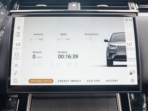 Used 2026 Land Rover Range Rover Velar Dynamic SE AWD/4WD image 27
