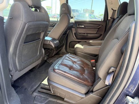 Used 2017 Chevrolet Traverse LT FWD image 7