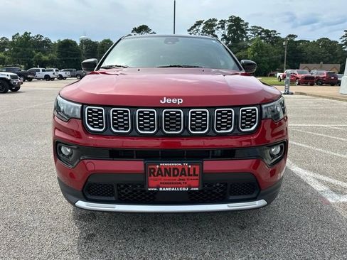 Used 2025 Jeep Compass Limited AWD/4WD image 2