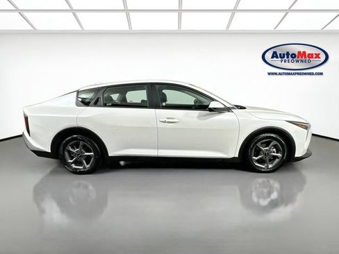 Used 2025 Kia K4 FWD image 9