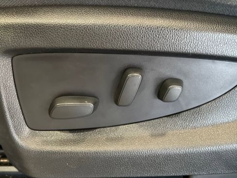 Used 2018 Chevrolet Silverado 1500 LT w/ All Star Edition image 33