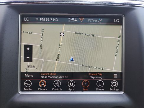 Used 2018 Jeep Grand Cherokee Trailhawk w/ Trailhawk Luxury Group AWD/4WD image 21
