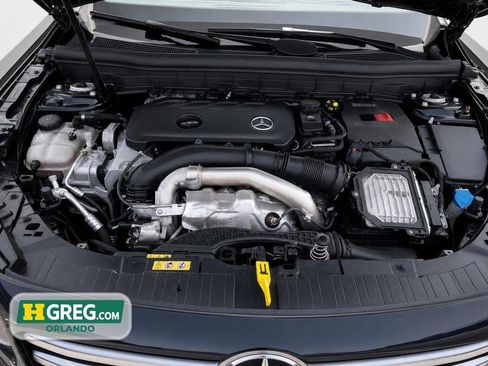 Used 2024 Mercedes-Benz GLB 250 image 16