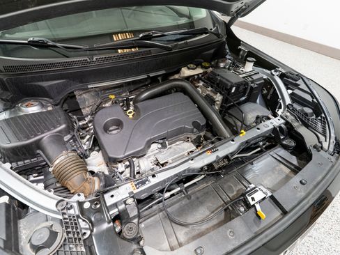 Used 2023 GMC Terrain SLE w/ Driver Convenience Package image 30