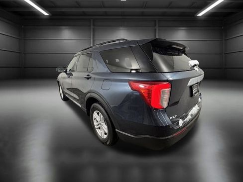 Used 2023 Ford Explorer XLT w/ Equipment Group 202A image 4