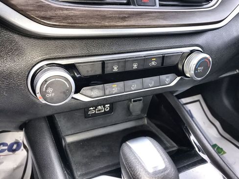 Used 2024 Nissan Altima 2.5 SV image 18