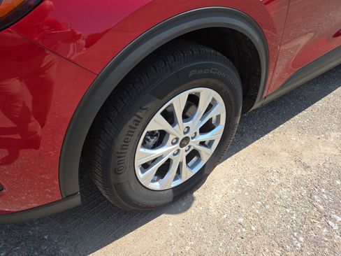 Certified 2023 Ford Escape Active AWD/4WD image 21