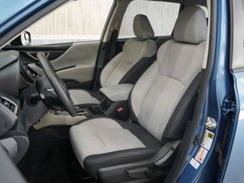 Used 2020 Subaru Forester AWD/4WD image 25