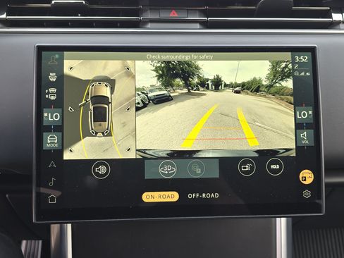 Certified 2024 Land Rover Range Rover SV AWD/4WD image 25