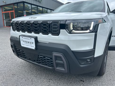 New 2026 Jeep Cherokee Limited AWD/4WD image 34