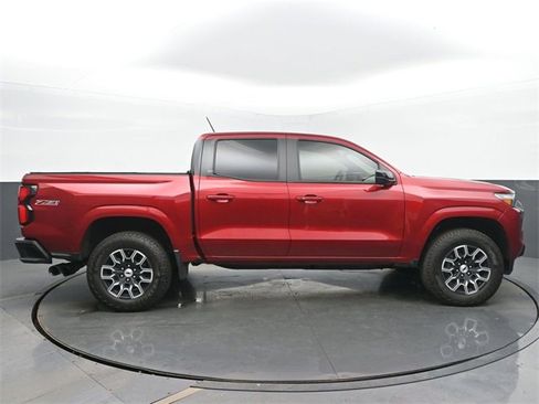 Certified 2024 Chevrolet Colorado Z71 w/ Advanced Trailering Package image 6