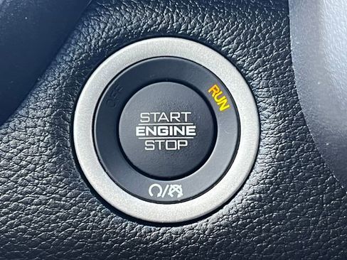 Used 2025 RAM 1500 Big Horn AWD/4WD image 30