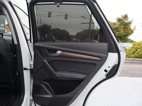 Used 2023 Audi Q5 e Prestige AWD/4WD image 26