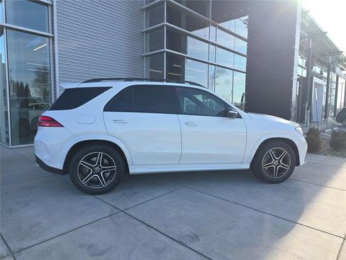 New 2025 Mercedes-Benz GLE 450 4MATIC image 2