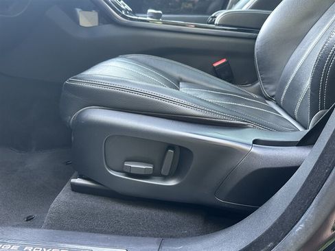 Used 2018 Land Rover Range Rover Velar S AWD/4WD image 52