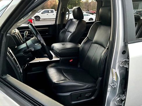 Used 2018 RAM 2500 Laramie w/ Sport Appearance Group image 27