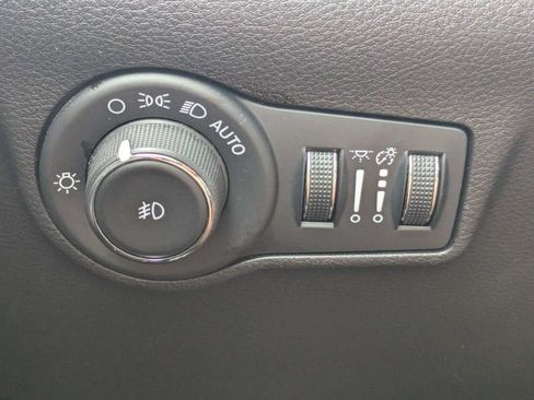 Used 2024 Jeep Compass Latitude AWD/4WD image 24