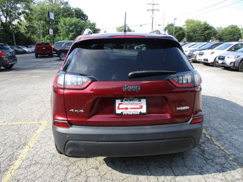 Used 2019 Jeep Cherokee Latitude Plus w/ Comfort/Convenience Group AWD/4WD image 13