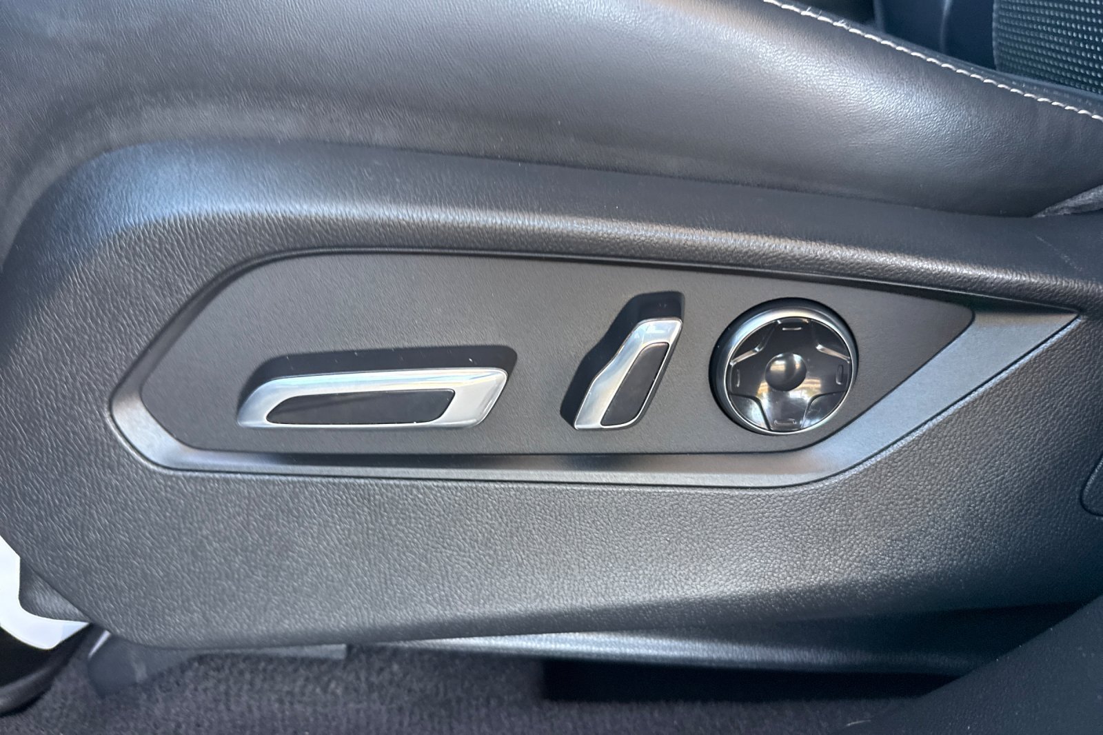 Used 2019 Acura RDX w/ Technology Package AWD/4WD image 19