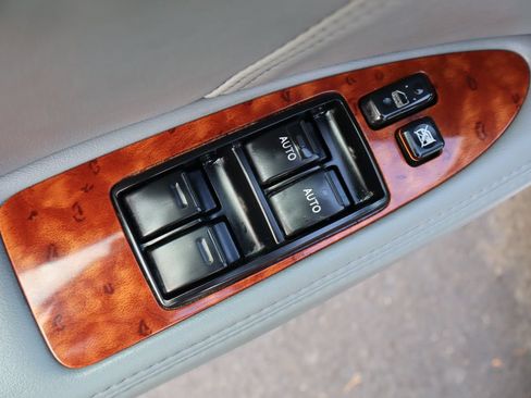 Used 2007 Toyota Avalon Limited FWD image 27