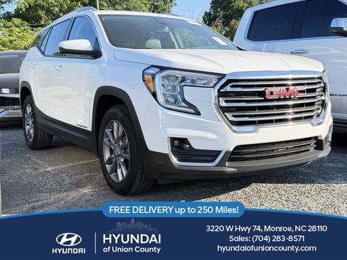 Used 2024 GMC Terrain SLT AWD/4WD image 1