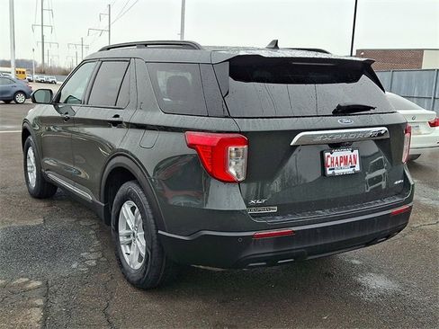 Certified 2023 Ford Explorer XLT image 4