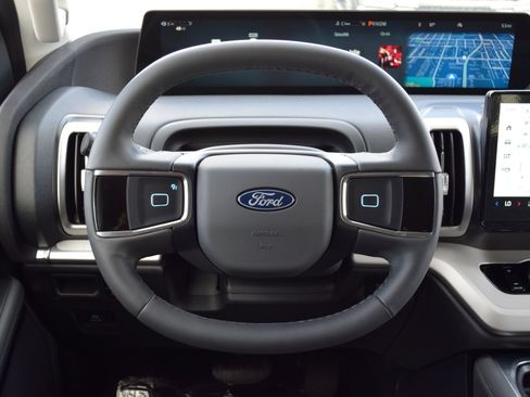 New 2026 Ford Expedition Active RWD image 6