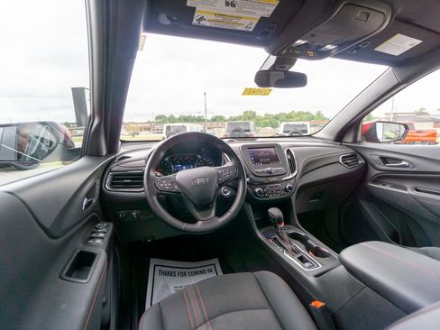 Used 2022 Chevrolet Equinox RS w/ LPO, Floor Liner Package image 14