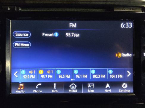 Used 2017 Nissan Murano Platinum w/ Platinum Technology Package FWD image 25