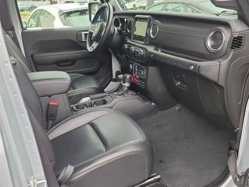 Used 2022 Jeep Wrangler Unlimited Rubicon 4xe w/ Cold Weather Group image 18