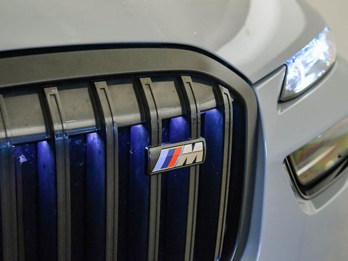 Certified 2024 BMW X7 M60i w/ Executive Package AWD/4WD image 8