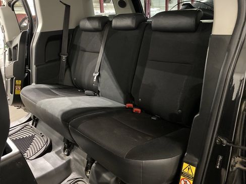 Used 2007 Toyota FJ Cruiser 4WD image 10