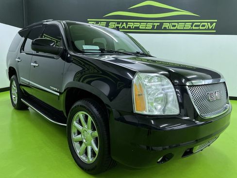Used 2010 GMC Yukon Denali AWD/4WD image 2