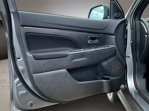 New 2025 Mitsubishi Outlander Sport SE image 19