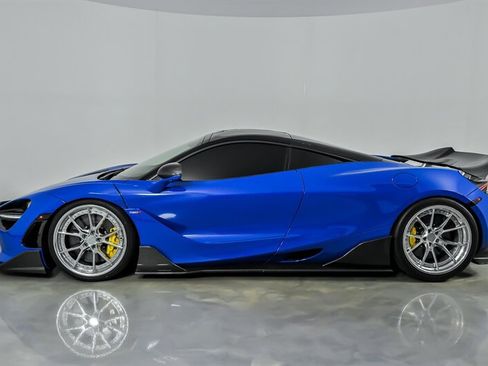 Used 2018 McLaren 720S RWD image 10