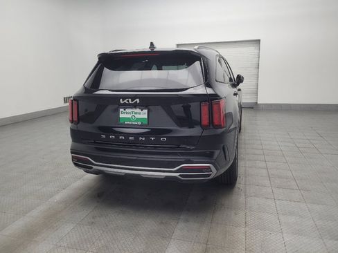 Used 2022 Kia Sorento S w/ Panoramic Sunroof Package FWD image 7