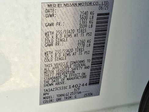 Certified 2025 Nissan Murano SL w/ Cargo Package AWD/4WD image 29